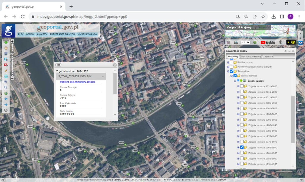 The illustration shows the indexes of aerial photos available at www.geoportal.gov.pl.